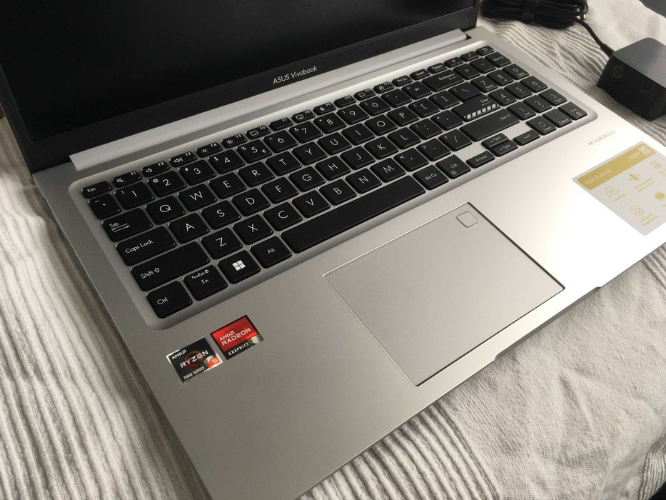 NOWY Laptop ASUS VivoBook 15 M1502YA-BQ336W 15.6" Windows 11 NOWY