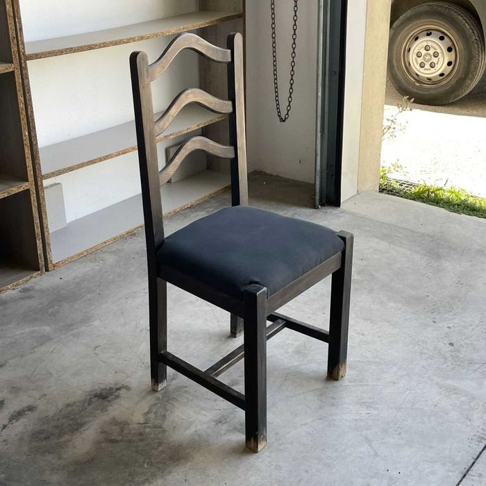 Cadeiras de Madeira Acolchoada