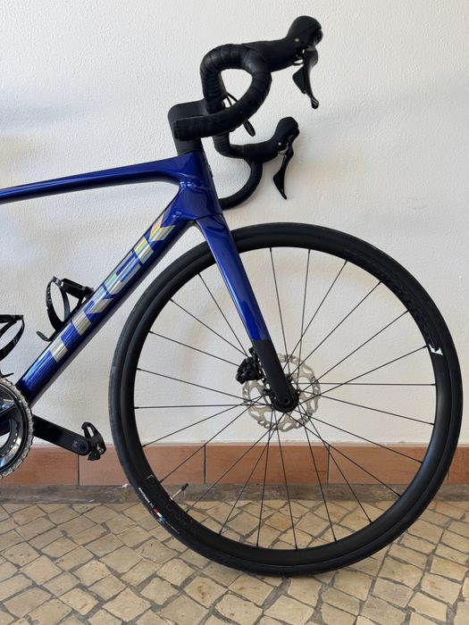 Trek Madone SL 5 Gen 8 - Carbono | Shimano 105 | ano 2025