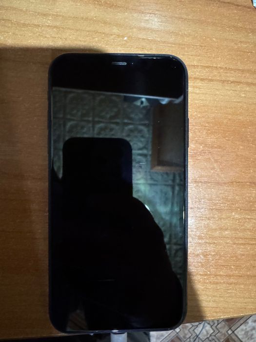 Айфон 11 128GB 2021 рік