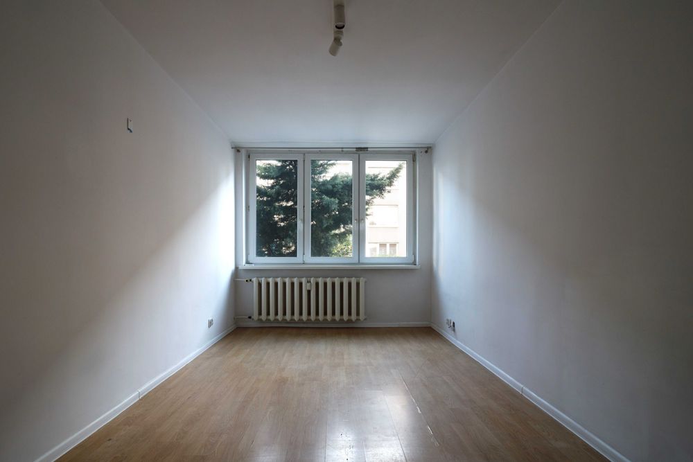 Kawalerka ,  Stabika 22 , blisko centrum