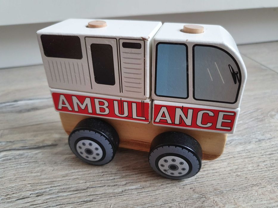 Zabawka drewniana Trefl Autko Ambulans