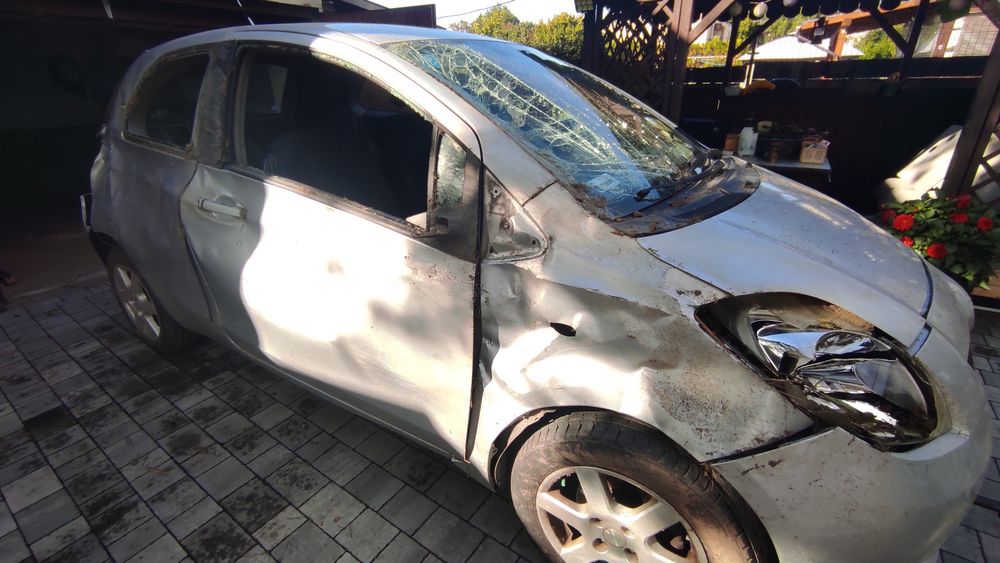 Toyota Yaris w całości