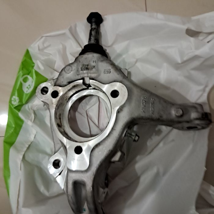 Поворотний кулак Buick envision 22