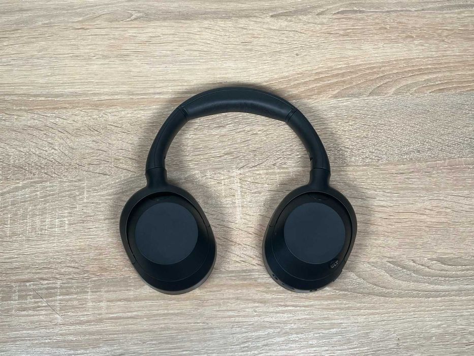 Безпровідні навушники SONY ULT Wear Black