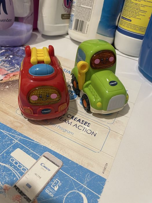 Zestaw samochodzikow vtech