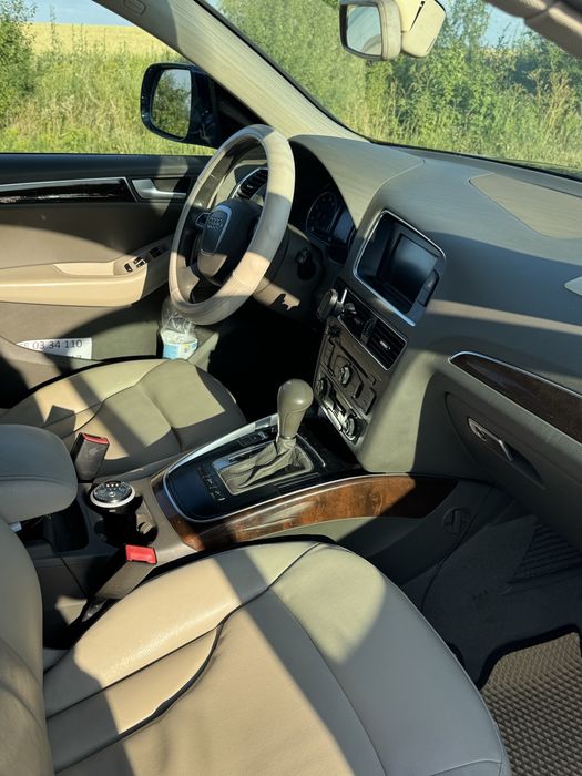 Продам Audi Q5 2010