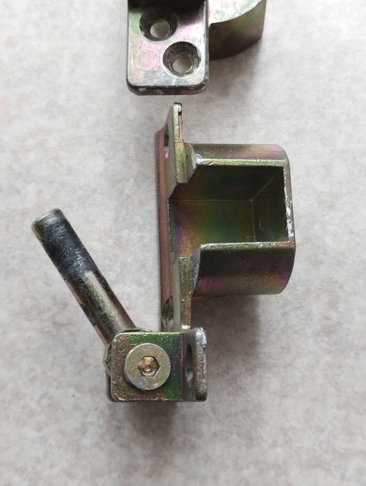 Okucia do starych okien drewnianych