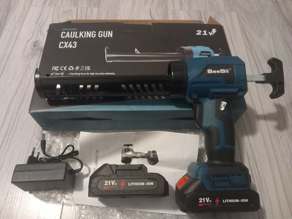 Akumulatorowy 4-biegowy pistolet do sylikonu