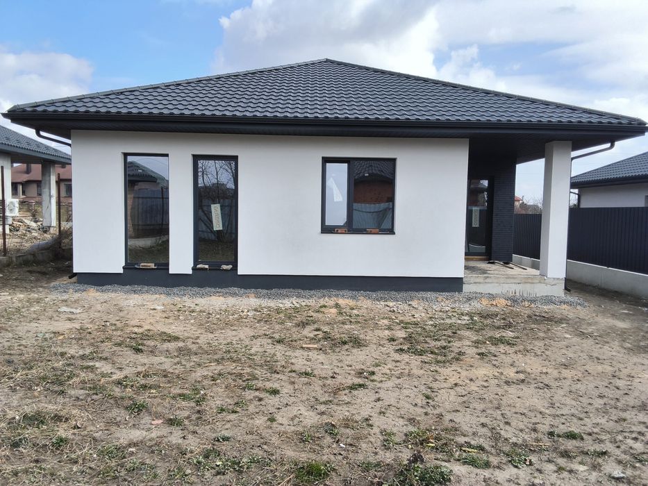 Комфортний будинок Боратин. 106 м².  900  дол за м кв. Асфальтований до