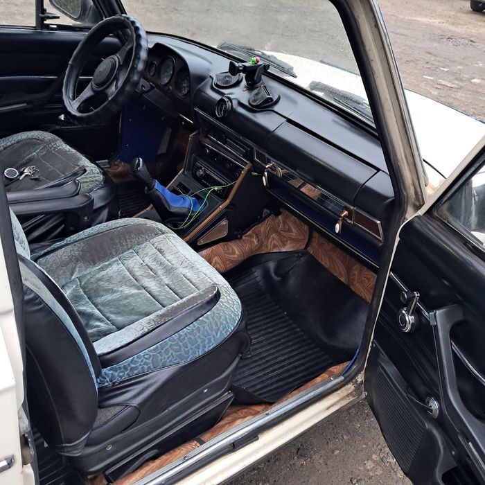 Продам авто ваз 21063