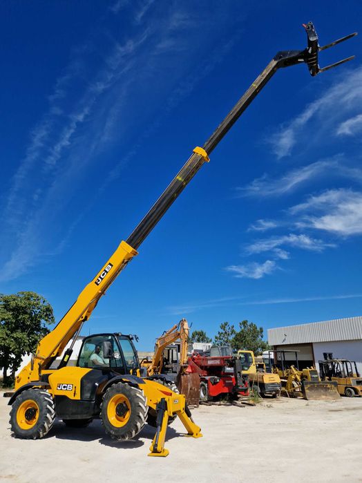 Multifunções  JCB 535 140