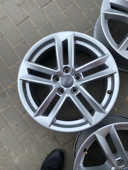 Титанові диски R17  на Audi  A4 B8,B9/ 8W  , А3, А5 2016-2024 років