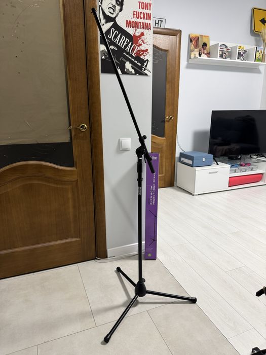 Мікрофона стійка On-Stage MS7701 Euro Boom Microphone Stand