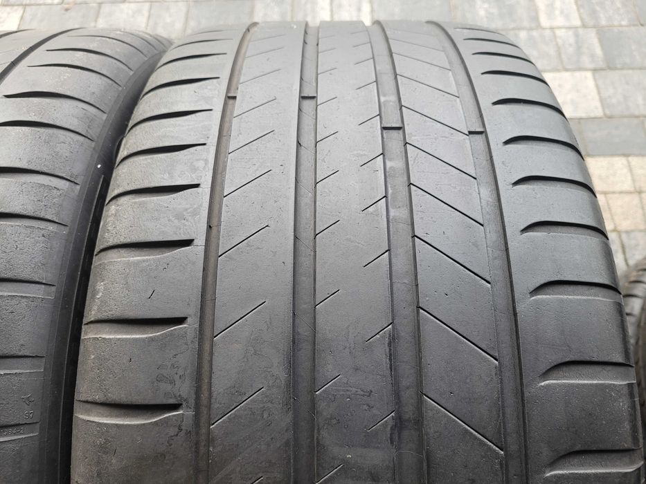 295/40 R 20  Michelin