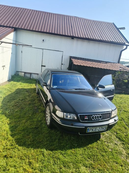 Audi A8 D2 2.8 V6