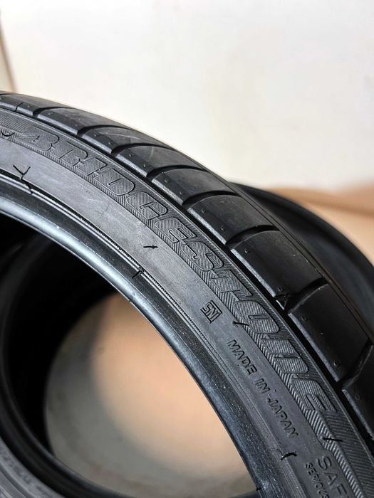 Pneus Bridgestone Potenza RE050A - 255/30/20 - Como NOVOS
