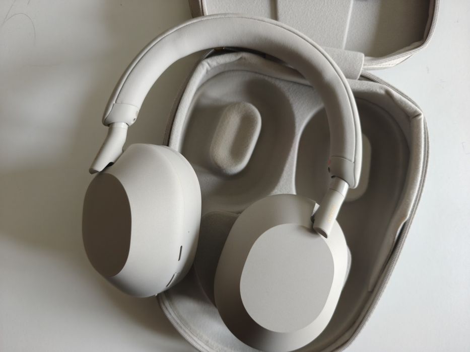 Sony WH-1000XM5 Cinza - como novos