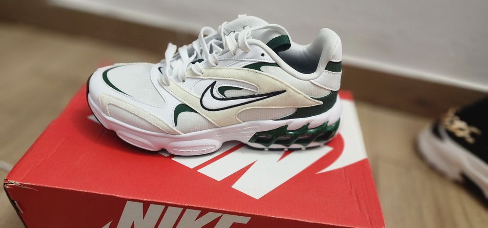 Кросівки жіночі Nike ,оригінал