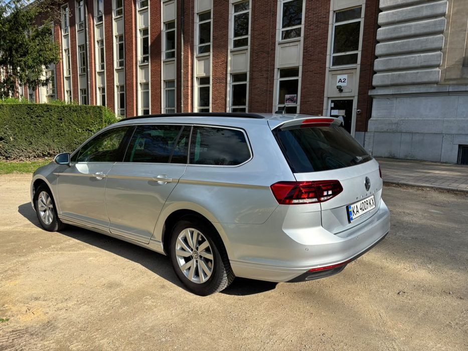 Volkswagen Passat 2019 VIN WVWZZZ3CZLE070736 фото оголошення 3 з 18
