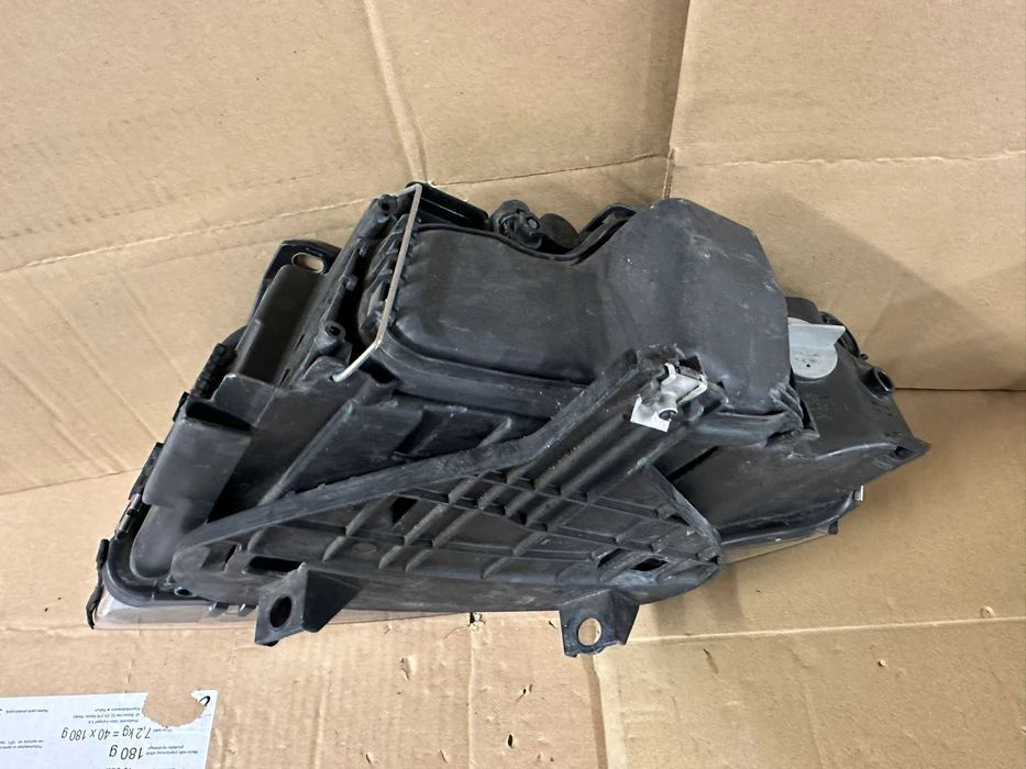 Audi A4 B6 Cabrio Lampa prawa przednia przód Eu cała org