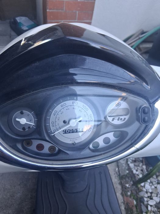 Piaggio Fly 125 — scooter 125cc