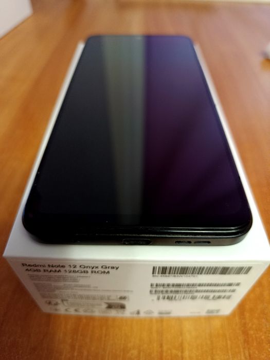 Xiaomi Redmi Note 12. 4/128GB Onyx Gray NFC под ремонт.