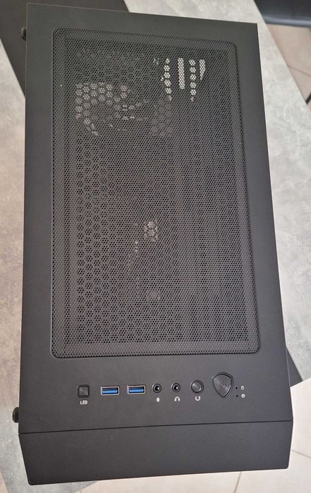 Caixa computador e Walter Cooler