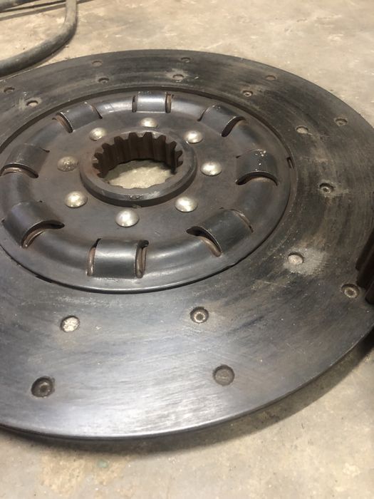 Диски щеплення смд на трактор юмз, з втулкою. Стан дисків ідеал.