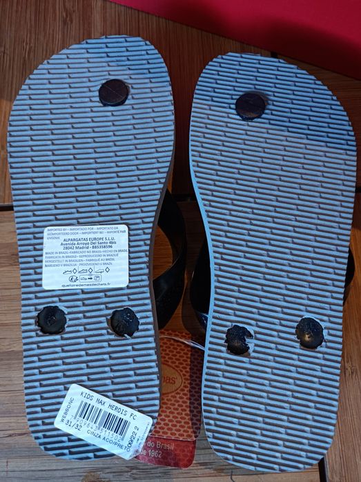 Chinelos Havaianas de criança * Tamanho - EUR 33/34 * Novas