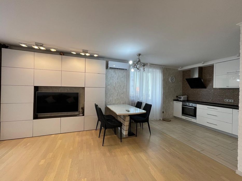 2-к квартира 68 м² | дизайнерський ремонт | новобудова | Головка, 19