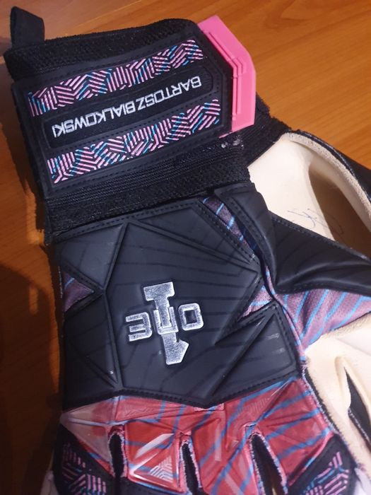 Rękawice Bramkarskie Reprezentacji Polski z Autografem B.Białkowskiego