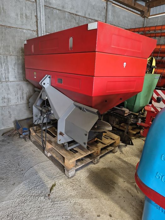 Rozsiewacz nawozów Unia MX Led