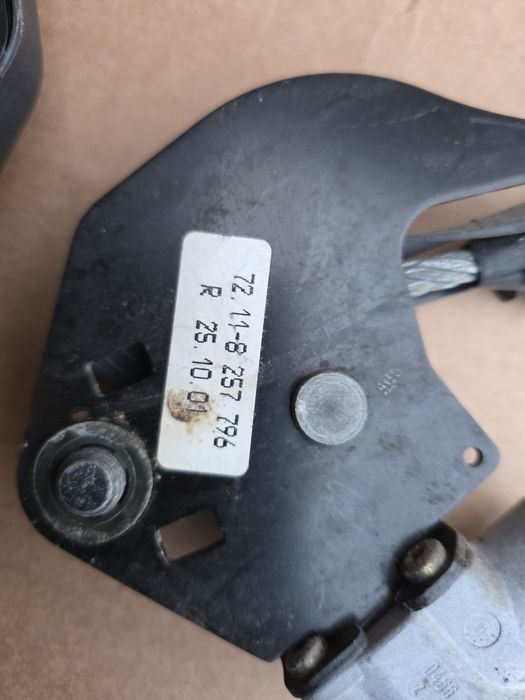 Napinacz pasa lewy prawy BMW E60 E61 E39 E46 przód przedni