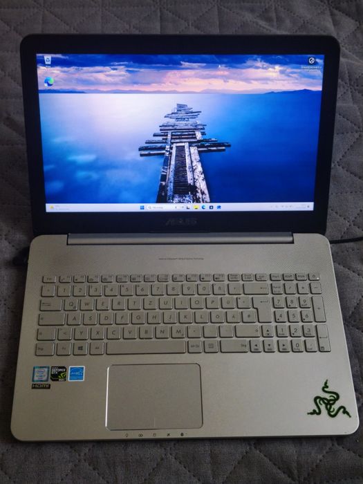 Asus NVIDIA GeForce GTX 950m 16ram SSD