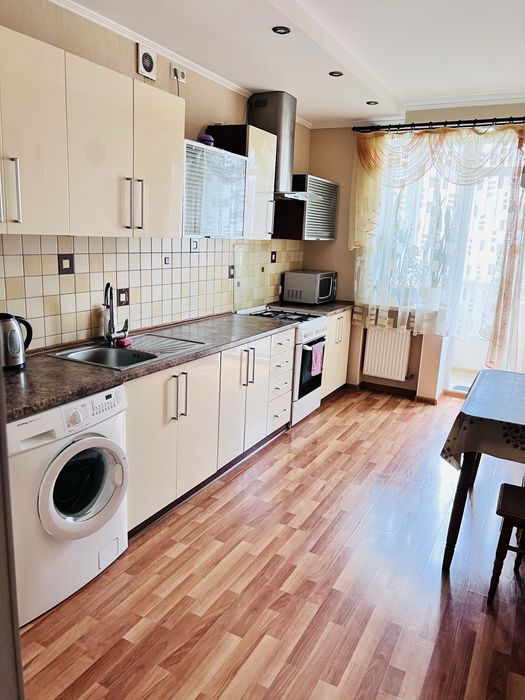 Подобово та погодинна  1-кімнатна квартира класа ЛЮКС, район Поділля