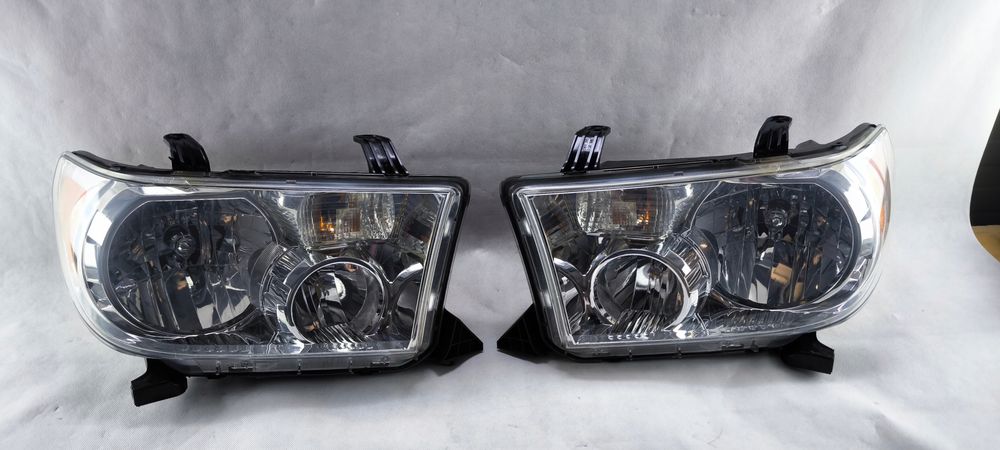 toyota tundra 07-13 lewy prawy reflektor lampa oryginalne