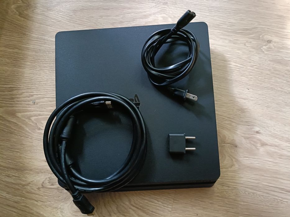 Playstation 4 slim 500 gb без геймпада