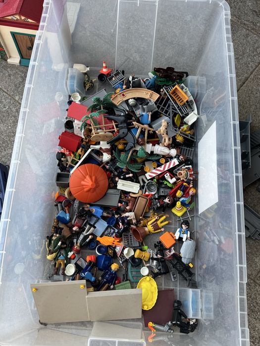 Variados conjuntos playmobil