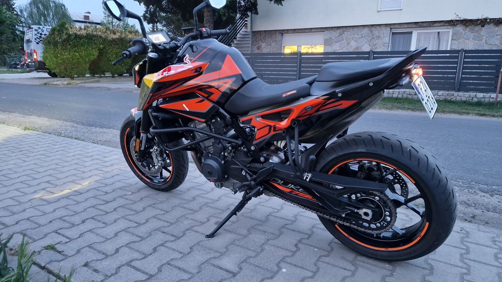 KTM 790 DUKE L rok 2023 moc 95 KM