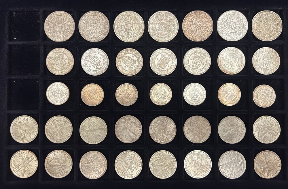 Lote de 361 moedas de Prata - 3.886 gramas
