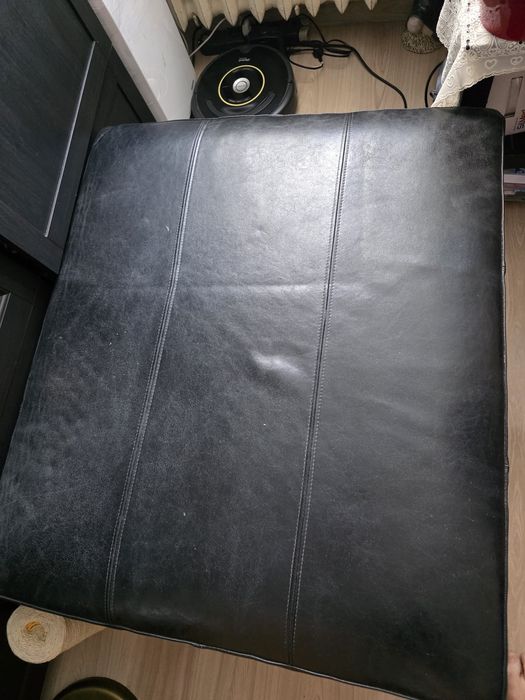 Sprzedam pufę skórzaną ikea