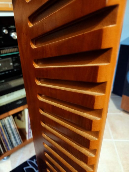 Torre para CDs cerejeira430362169296834562