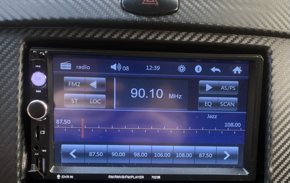 Sprzedam radio samochodowe