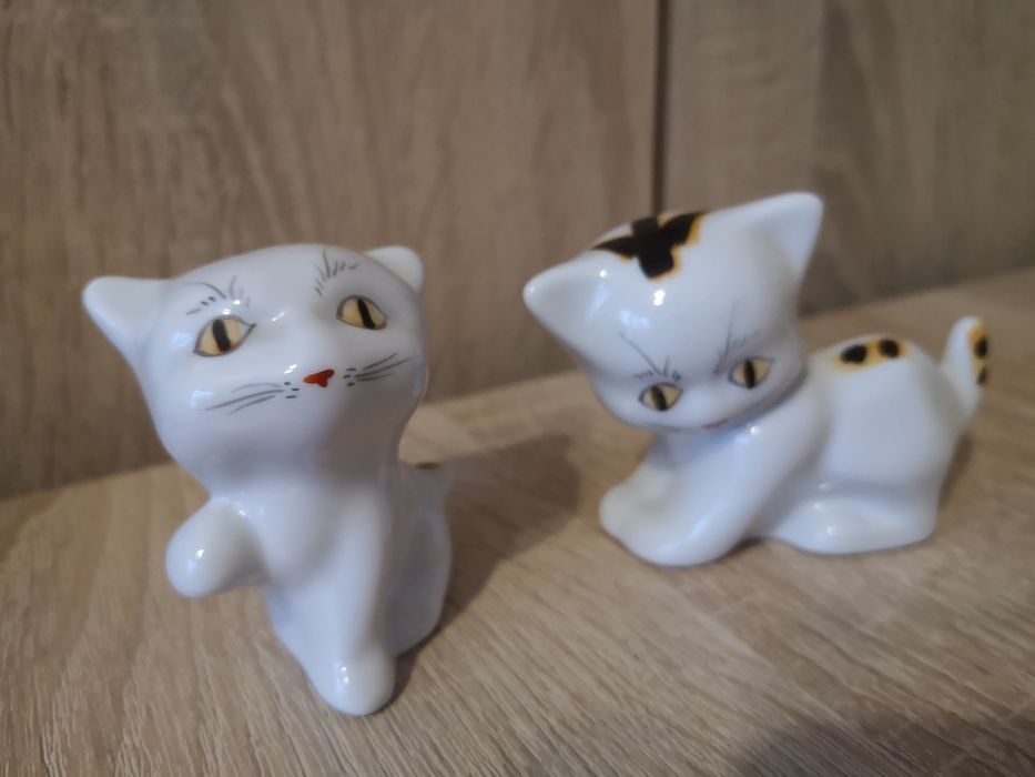Dwa kotki, koty figurki