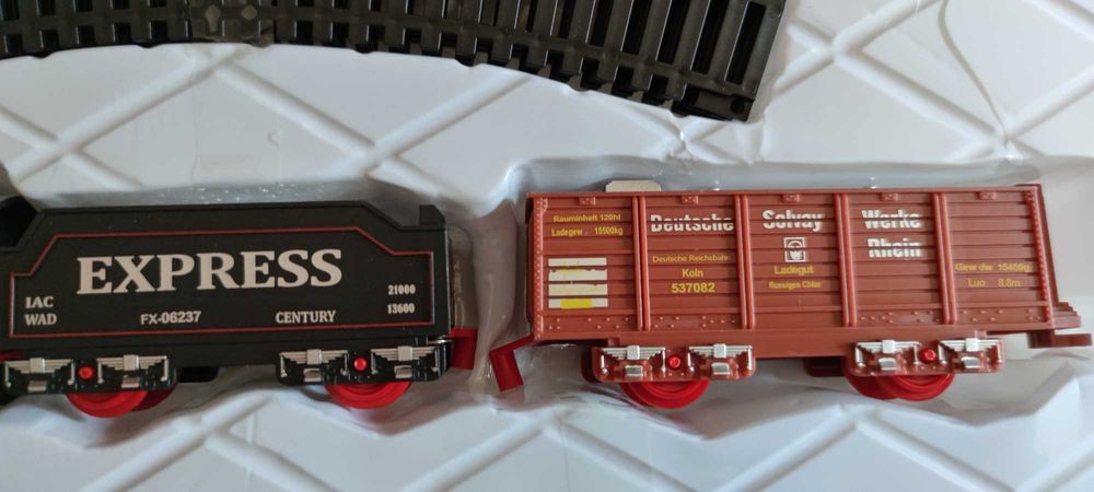 Pociąg elektryczny zestaw z torami