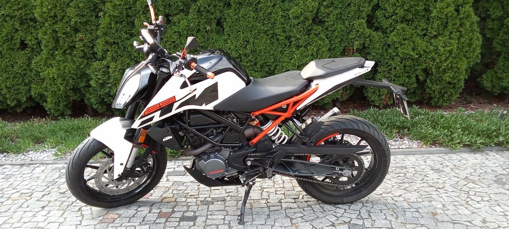 KTM DUKE 125 - super stan