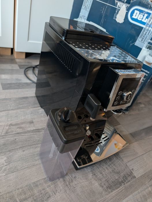DeLonghi Cappuccino Ecam 23.460.b