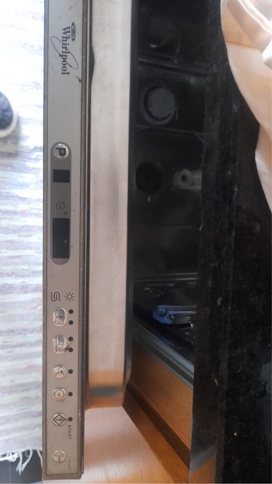 Máquina lavar loiça whirlpool avariada