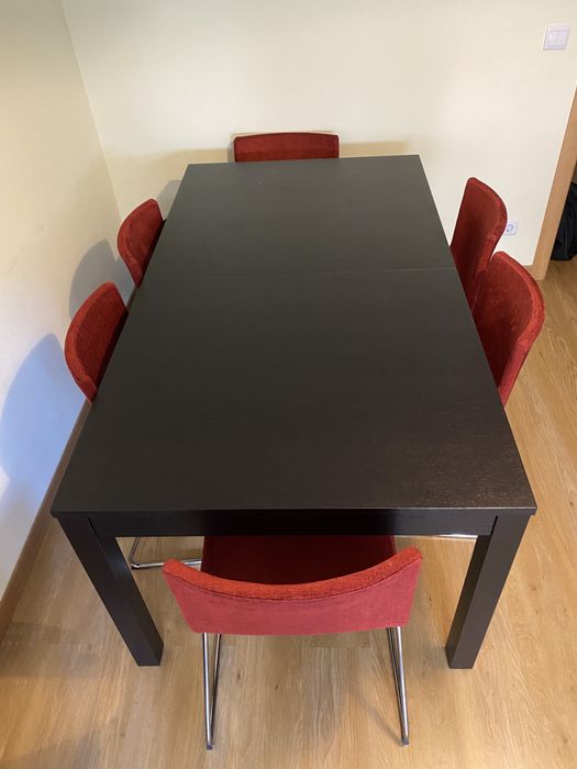 Mesa de refeiçao extensivel + cadeiras